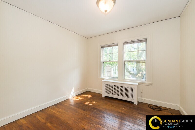 Building Photo - 50 Hobson St