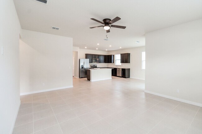 Building Photo - Beautiful 4/2 Energy Efficient Home in St....