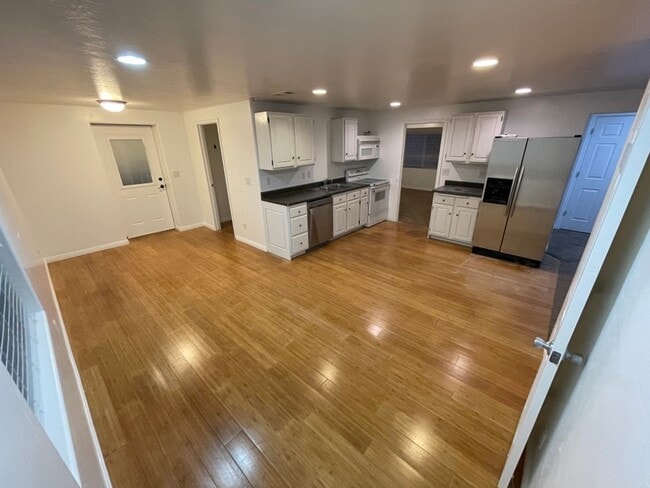 Building Photo - 87 W Casi Way
