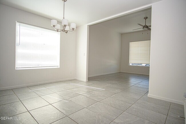 Building Photo - 13106 Cleethorpes St