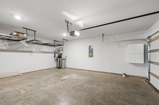 Building Photo - 6430 Hickory Bell Dr