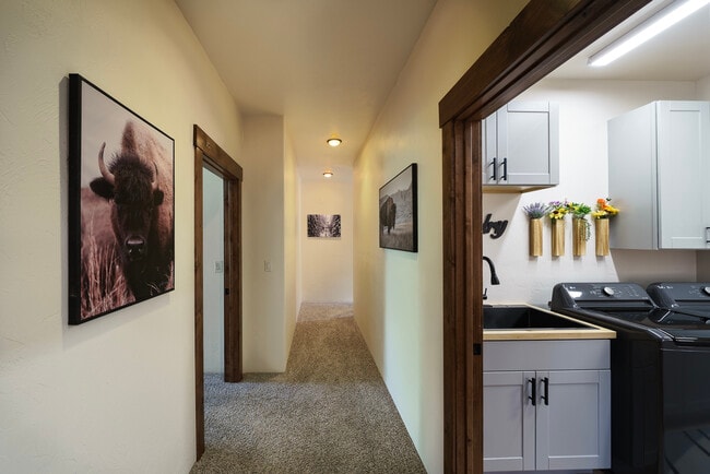 Building Photo - 35021 US-6