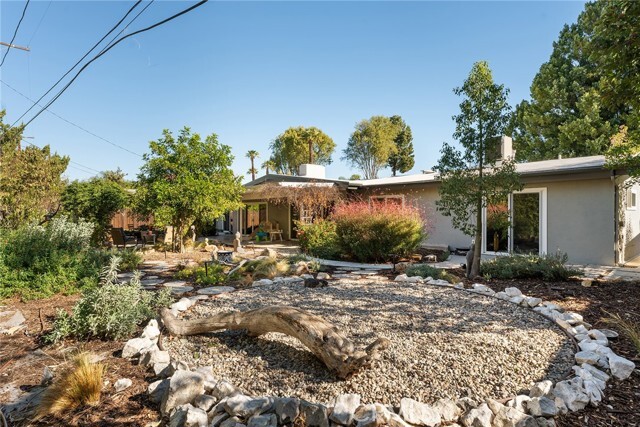 Building Photo - 4835 Almidor Ave