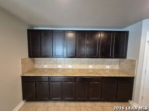 Building Photo - 2634 Willow Pond