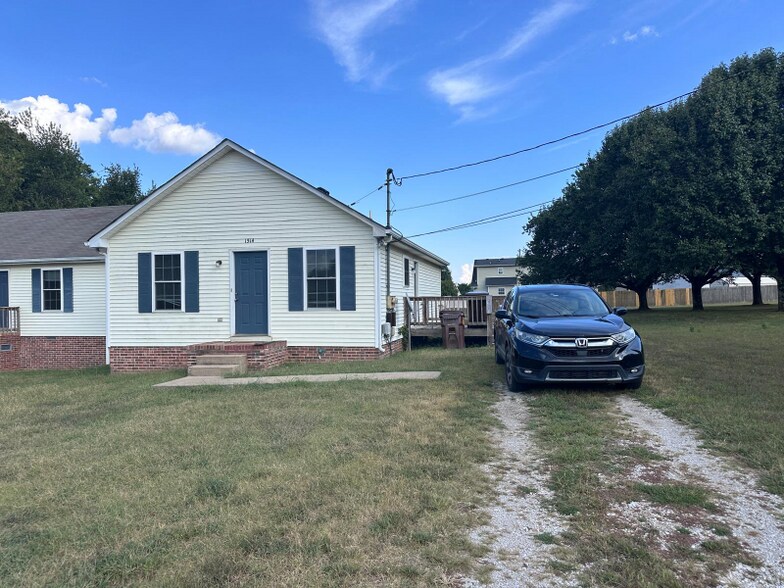 Primary Photo - 1514 Richmond Rd