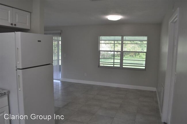Building Photo - 17 Felter Ln