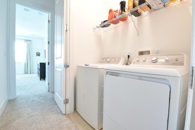 Building Photo - 12925 Alton Rd