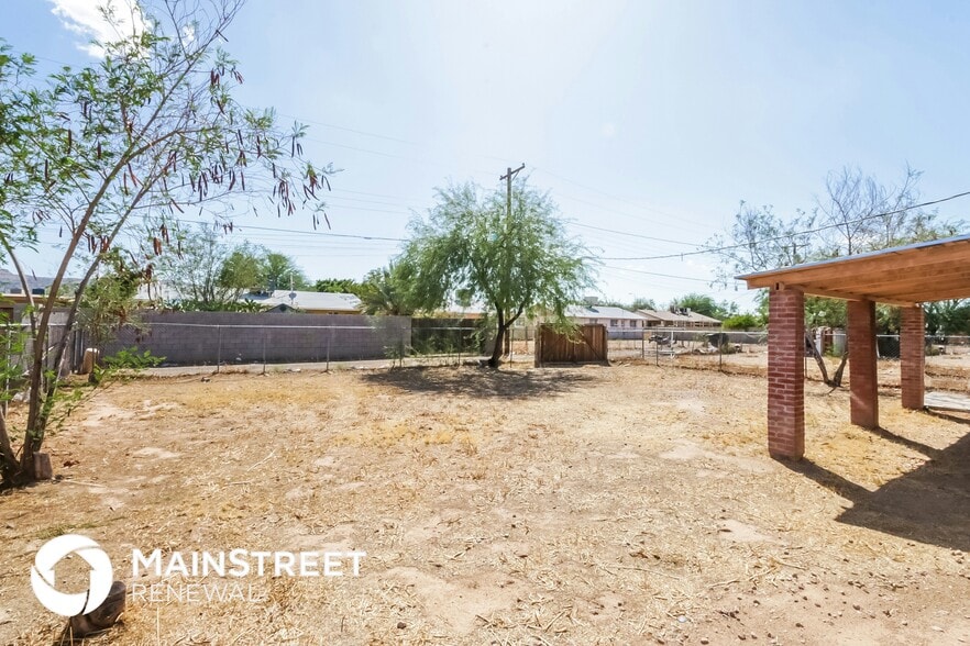 Building Photo - 2235 E Nancy Ln