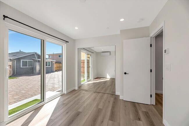 Building Photo - 4050 Cherokee Ave