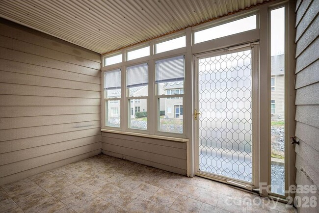 Building Photo - 14623 Waterside Dr