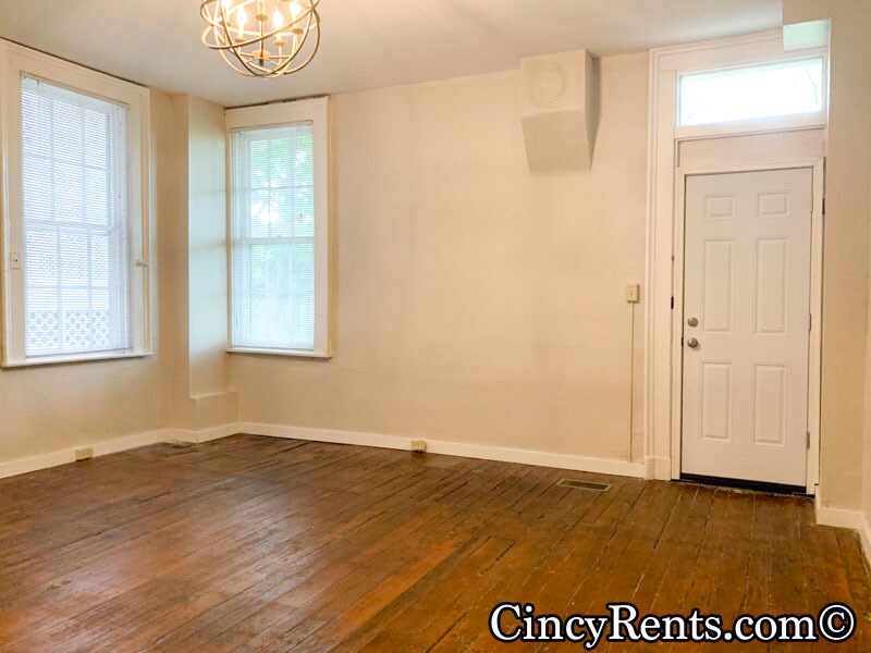 Building Photo - 525 Liberty Hl