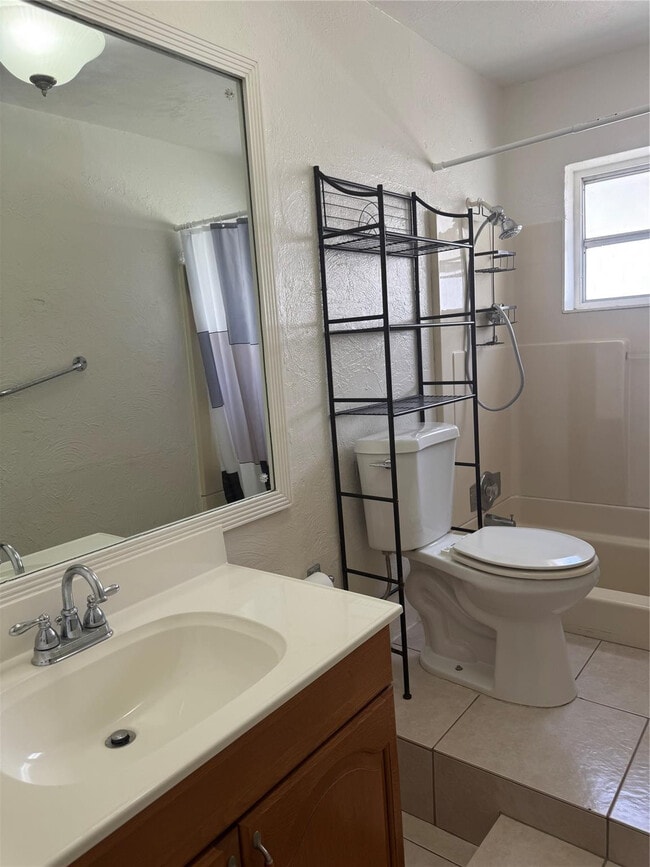 Building Photo - 9651 Sunset Strip