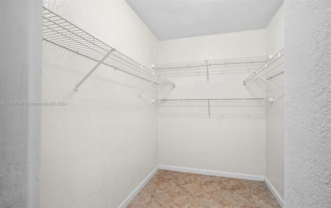 Building Photo - 2501 S Ocean Dr