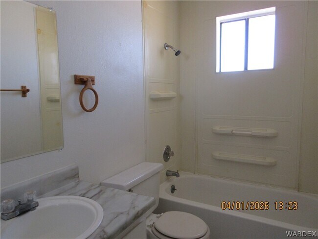 Building Photo - 2821 Karen Ave