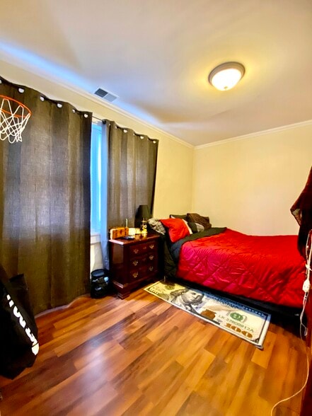 Building Photo - 8 Commonwealth Ave