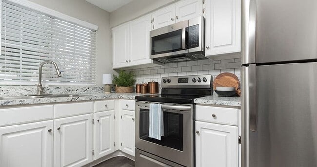 Building Photo - Maple Springs Apartment Homes
