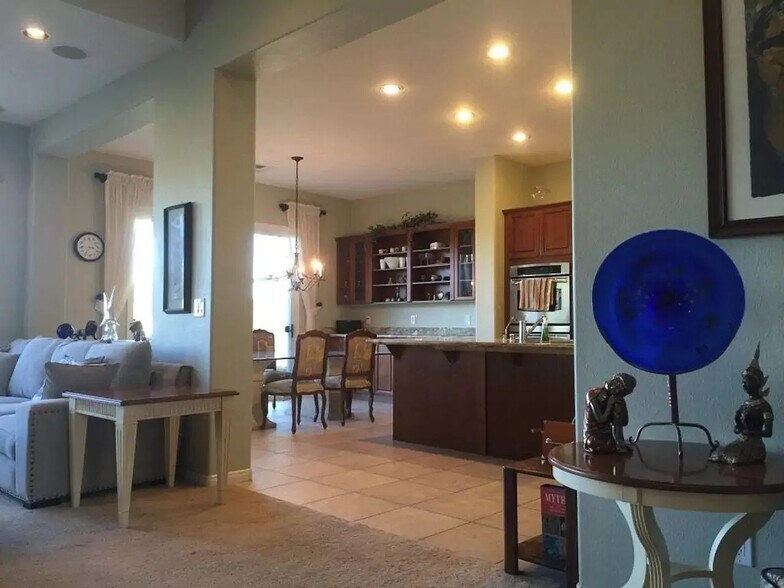 Building Photo - 3348 Dove Run Creek Dr