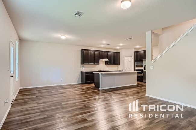 Building Photo - 2328 N Amber Ruse Ct