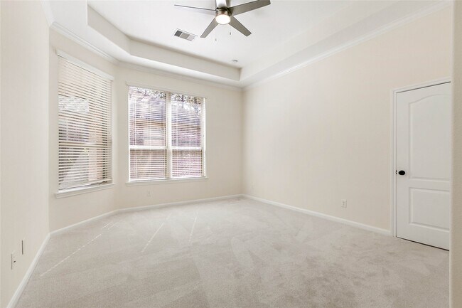 Building Photo - 35 E Wolf Cabin Cir