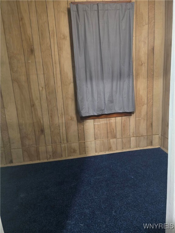 Building Photo - 38 Sobieski St