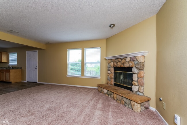 Building Photo - 1849 Southernwood Ln