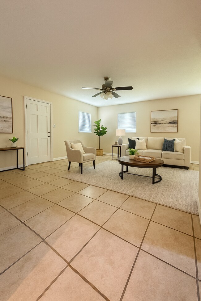 Building Photo - 3/2 home available in Bunche Manor featuri...