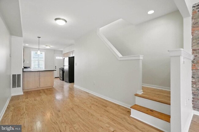 Building Photo - 251 S Robinson St