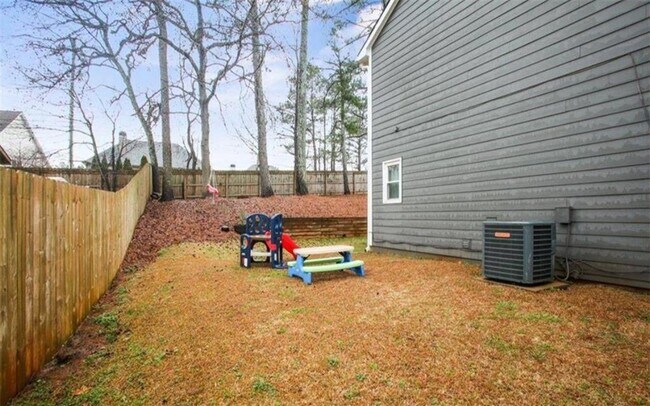 Building Photo - 1825 Hickory Creek Ct NW