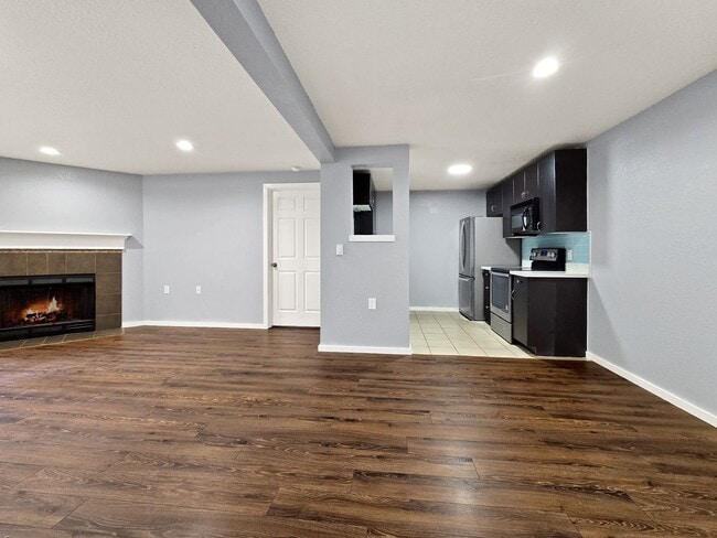 Building Photo - Exceptional Rental Opportunity!
