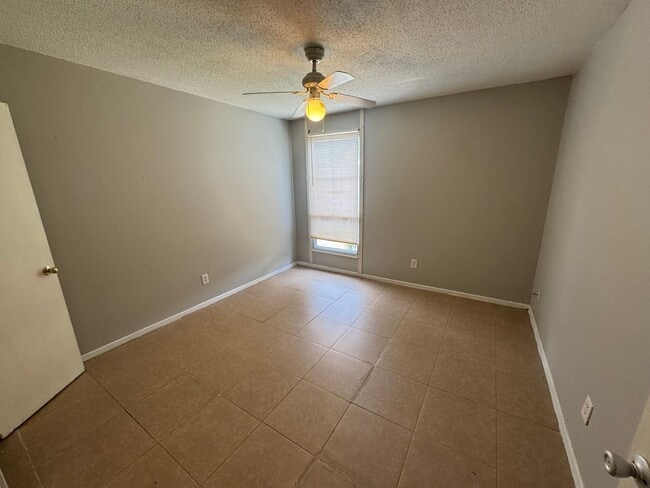 Building Photo - 151 N Belvedere Blvd
