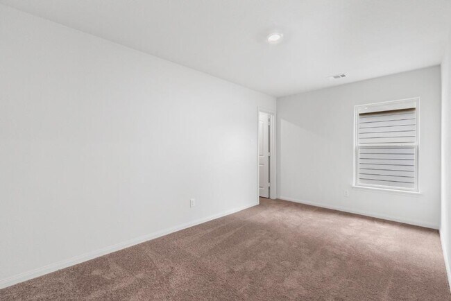 Building Photo - 173 Allington Cir