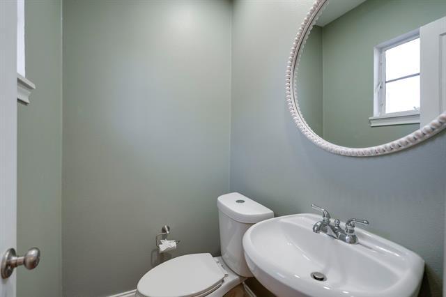 Building Photo - 6527 Axton Cir