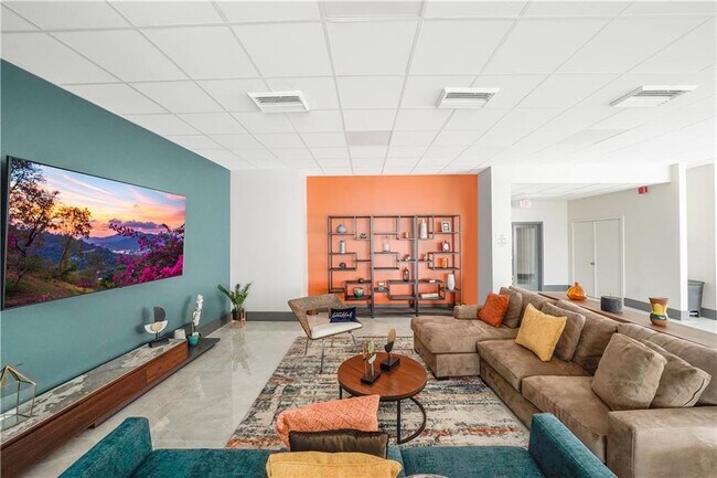 Building Photo - 3140 S Ocean Dr