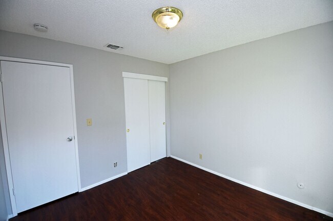 Building Photo - 5902-5902 Bourbon Dr
