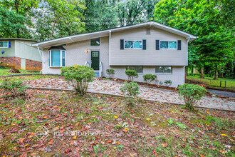 Building Photo - 6451 Courtney Dr