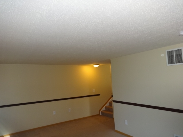 Building Photo - 2130 Winding Hollow Dr