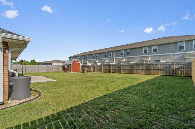 Building Photo - 203 Citadel Ln