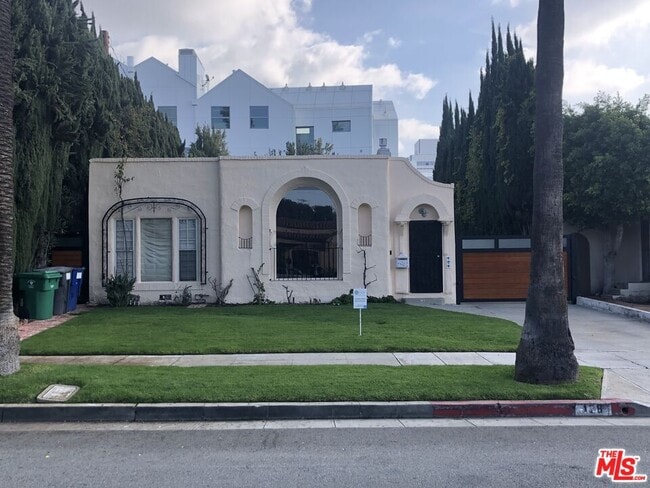 Building Photo - 128 S Carson Rd