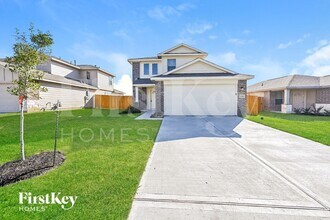 Building Photo - 25590 Roy Rogers Rd