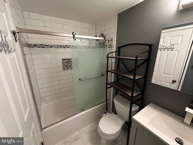 Building Photo - 14632 Stone Crossing Ct