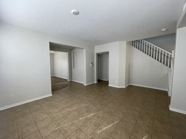 Building Photo - 37280 Parkway Dr