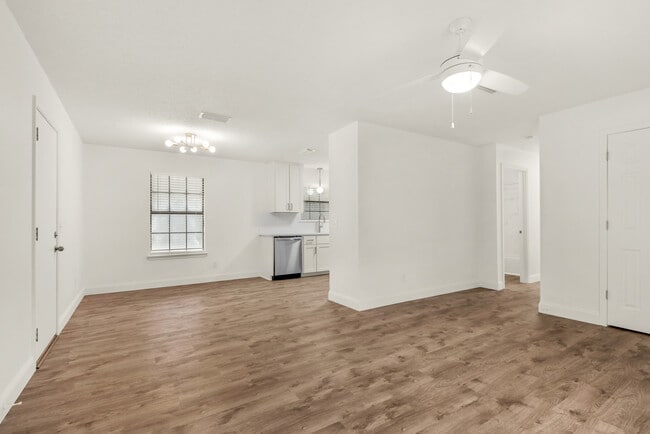 Building Photo - 6572 Bass Ln