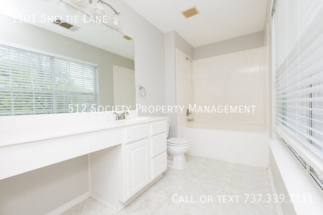 Building Photo - 1101 Sheltie Ln