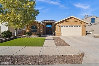 Building Photo - 14125 Rainbow Point Dr