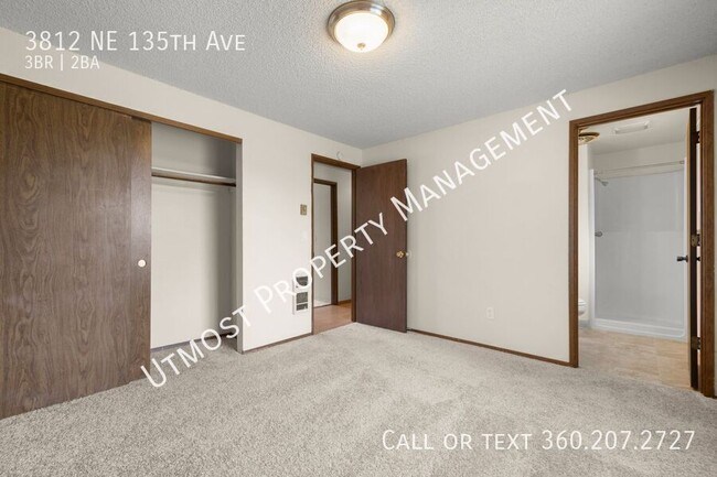 Building Photo - 3812 NE 135th Ave
