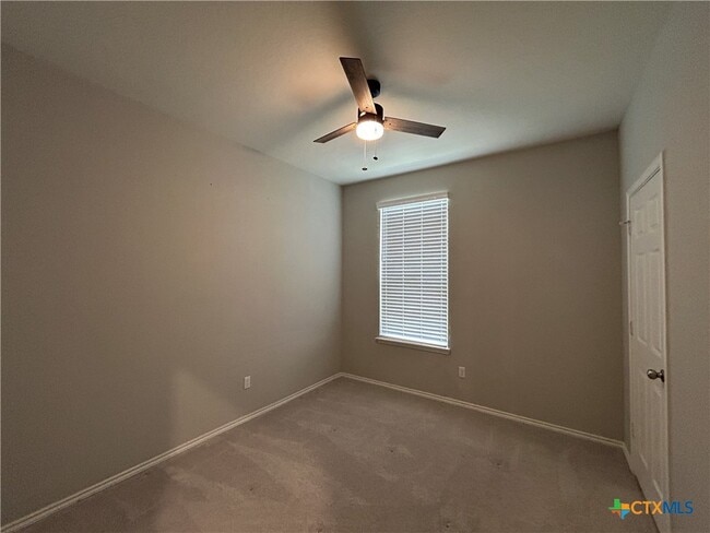 Building Photo - 755 Steeplebush