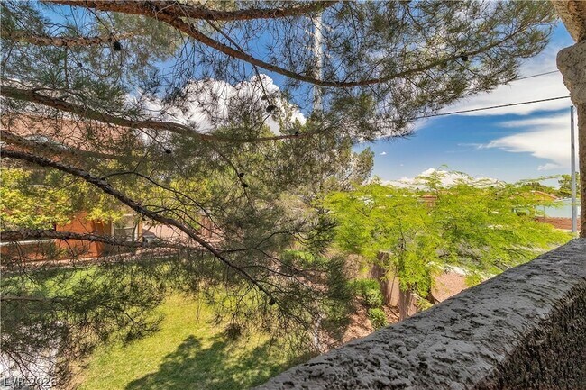 Building Photo - 8101 W Flamingo Rd