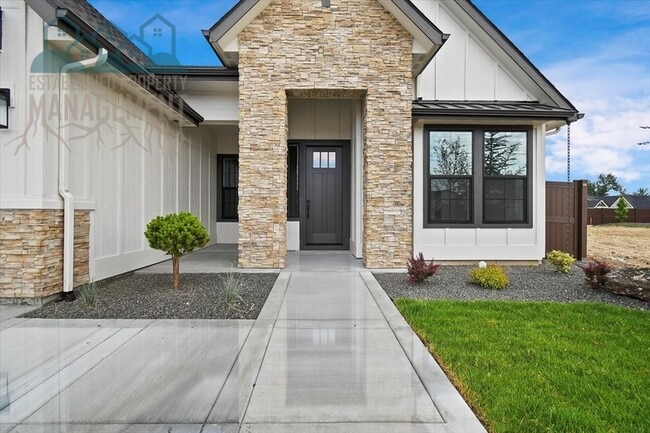 Building Photo - 10642 W Lothbury Dr