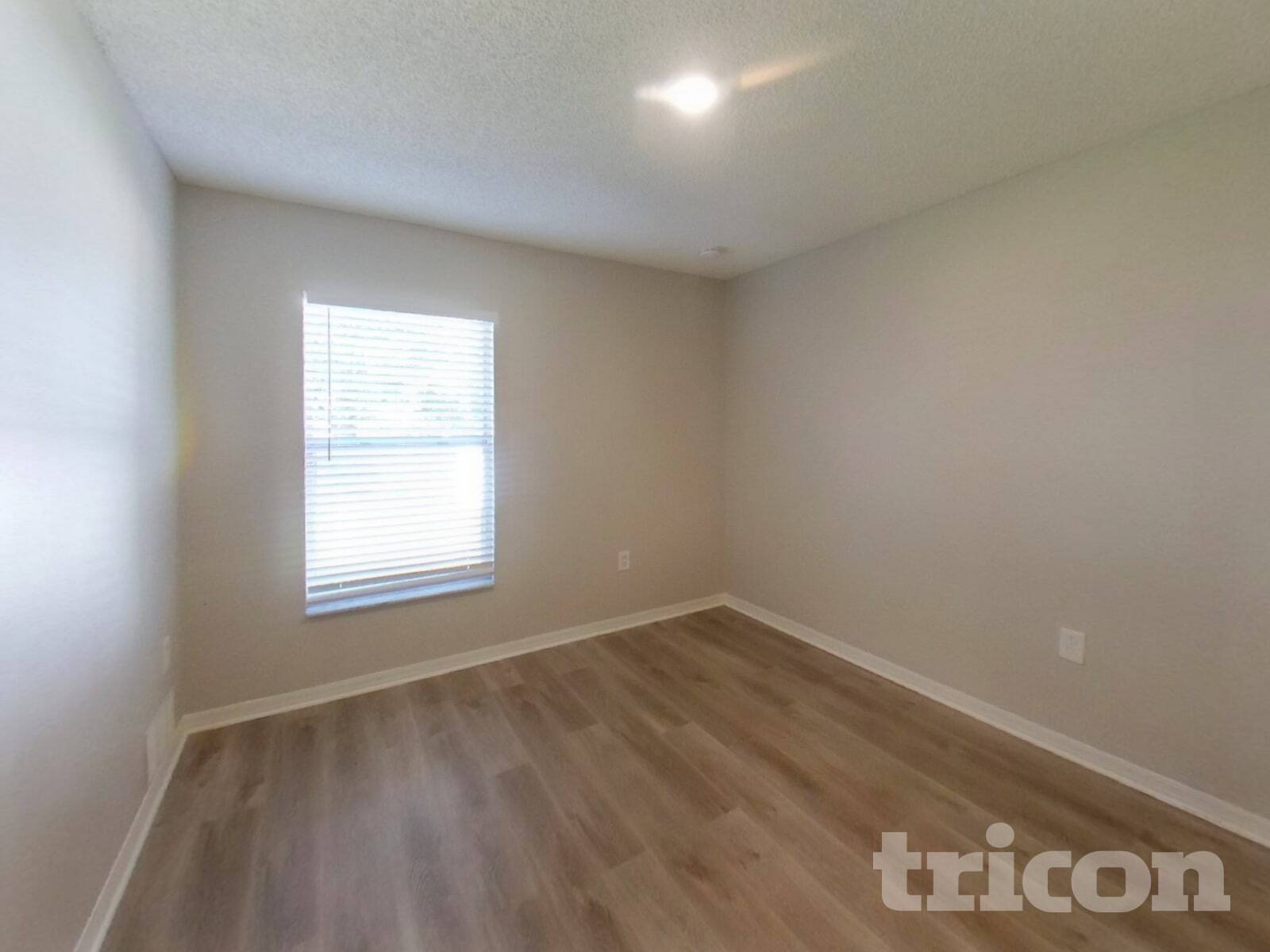 Building Photo - 2009 Kiwi Trail