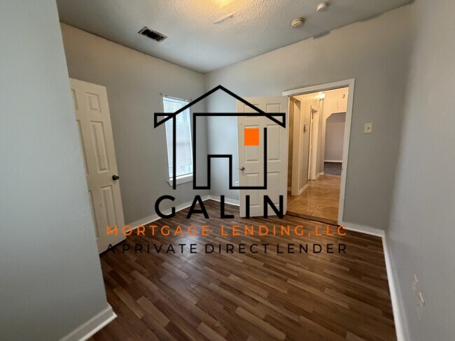 Building Photo - 1247 Carr Ave